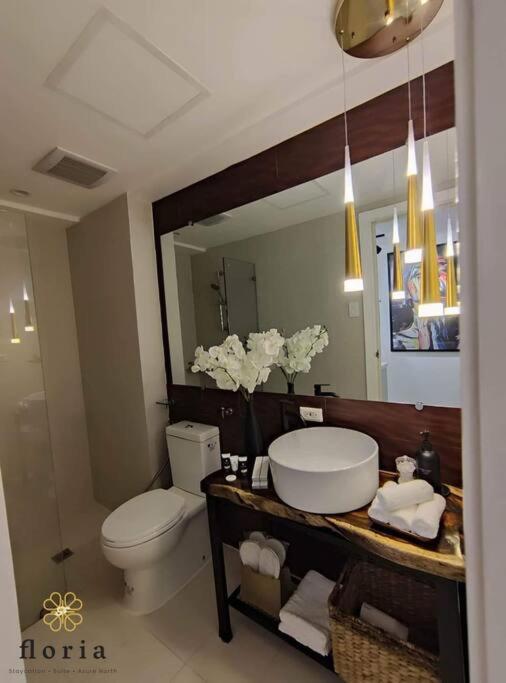 Floria Suites At Azure North Pampanga Exteriör bild